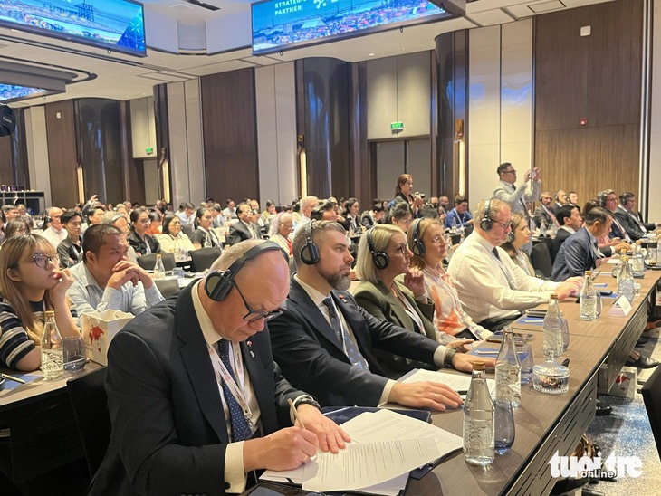 Cảng biển lớn nhất Ba Lan muốn 'đón' nhiều công ty Việt Nam