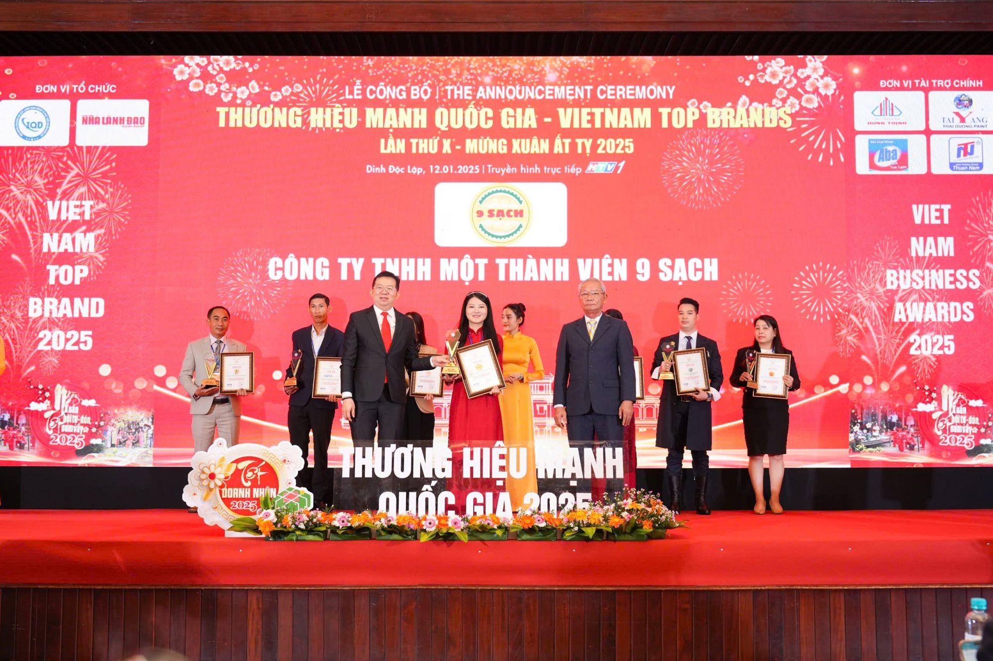 Công ty TNHH MTV 9 Sạch tự hào đạt danh hiệu Top 12 Thương Hiệu Mạnh Quốc Gia 2025
