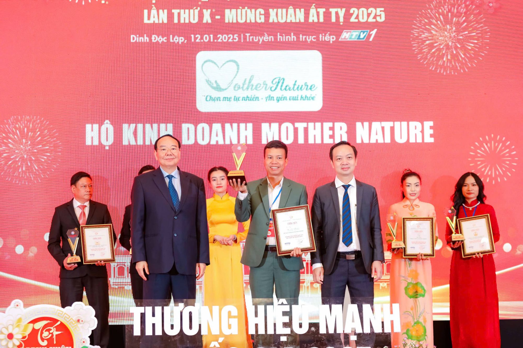 Bí quyết nào đưa thương hiệu Mother Nature đạt top 12 Thương Hiệu Mạnh Quốc gia?
