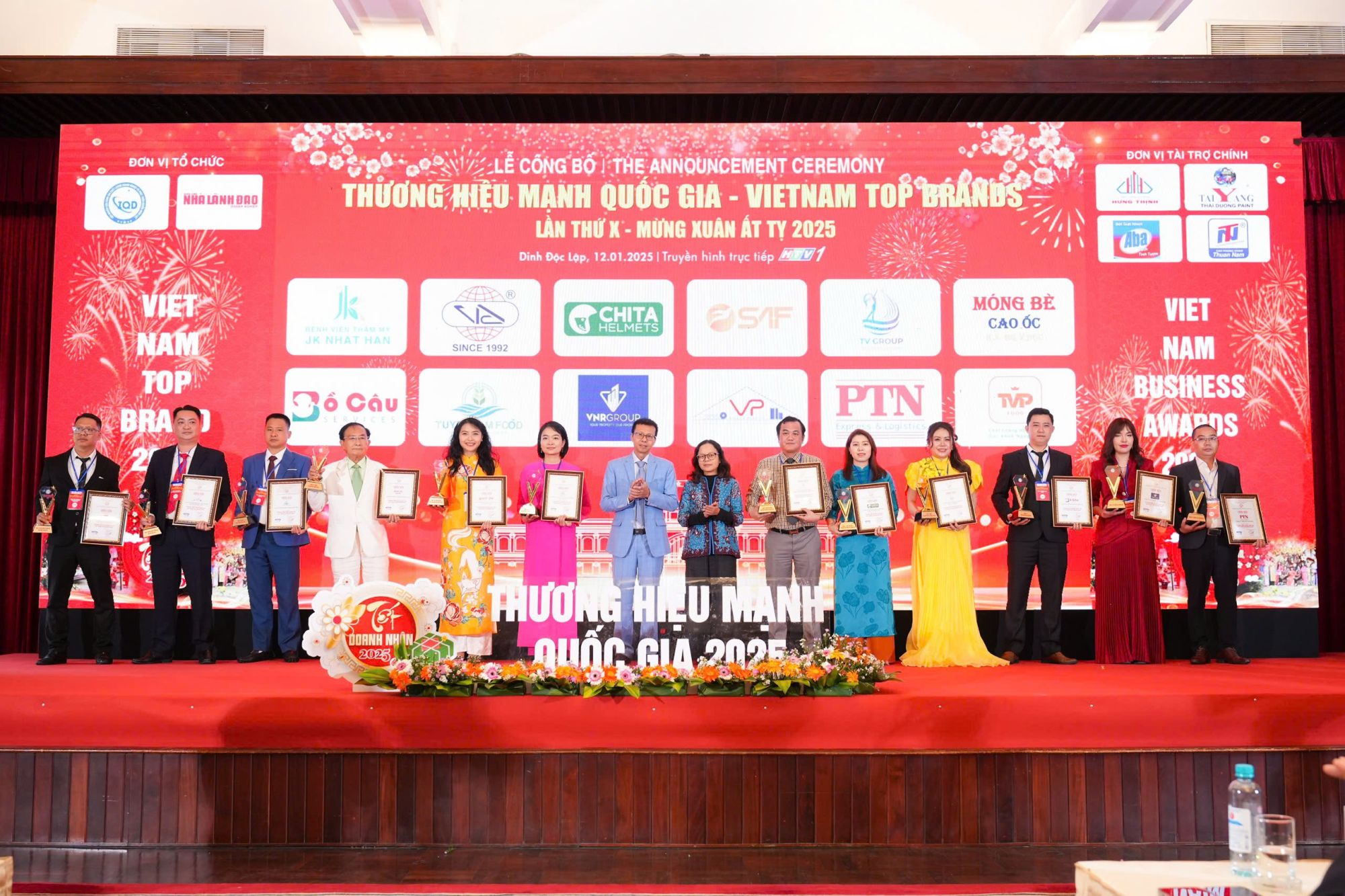 Công ty cổ phần đầu tư và phát triển Việt Á Châu đạt Top 12 Thương hiệu mạnh quốc gia 2025