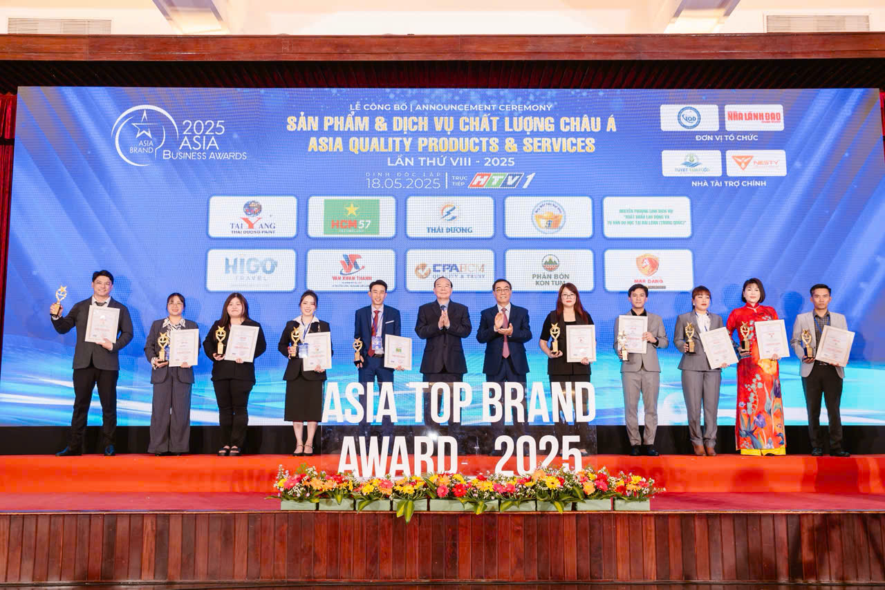 Công ty Cổ phần Tập đoàn Năng Lượng Thái Dương được trao chứng nhận sản phẩm dịch vụ chất lượng châu Á