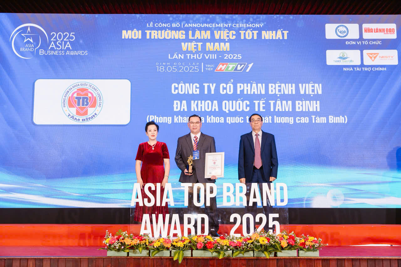 Công ty CP Bệnh viện Đa khoa Quốc tế Tâm Bình vinh dự đón nhận giải thưởng Môi trường làm việc tốt nhất Việt Nam 2025