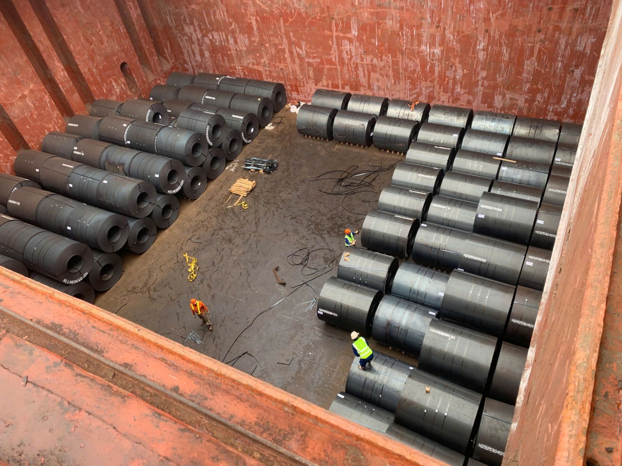 Lách thuế với vài milimet, thép giá rẻ tràn vào Việt Nam