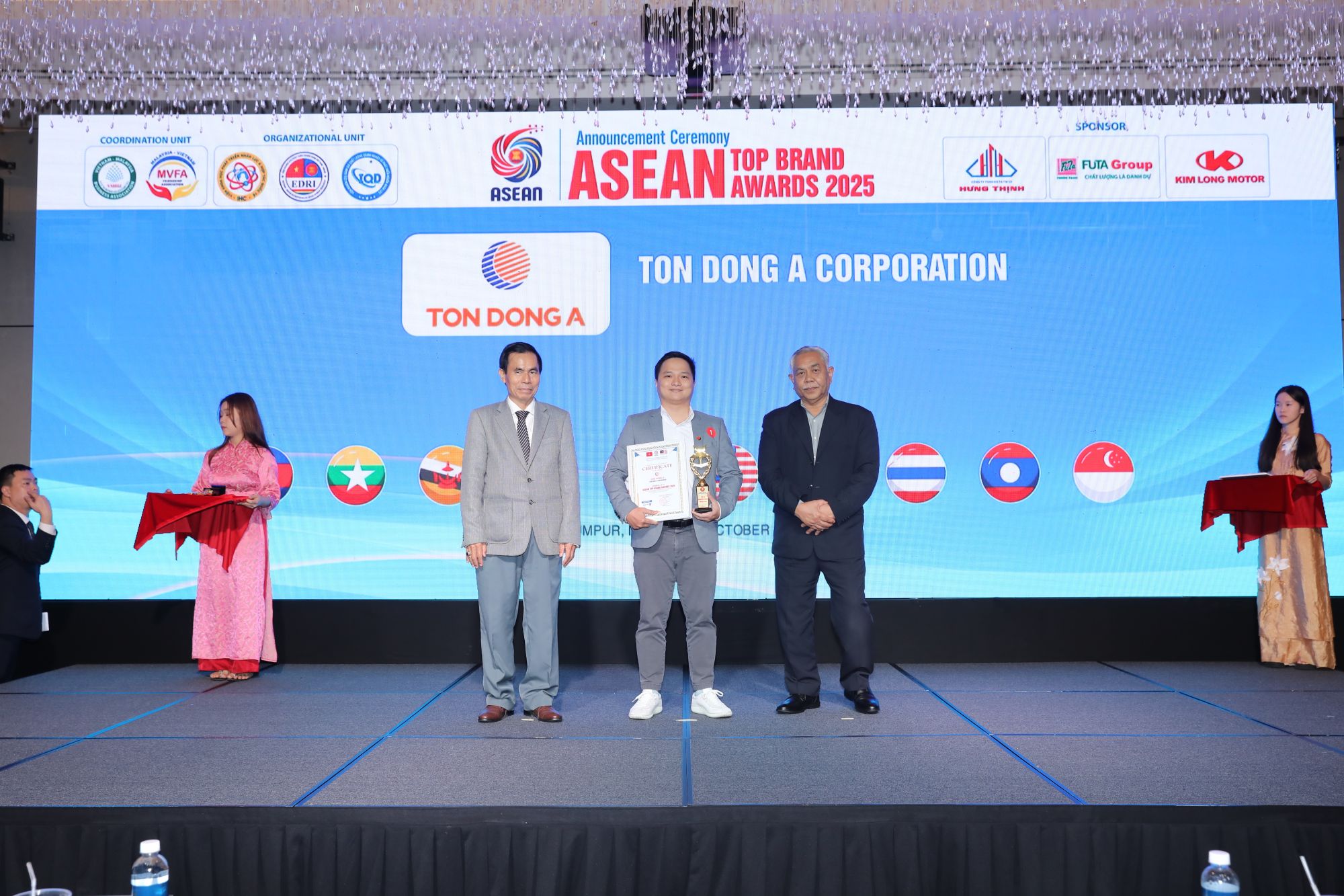 Tôn Đông Á vinh dự đạt Top 10 Thương Hiệu Uy Tín Hàng Đầu ASEAN 2025: Khẳng Định Bản Lĩnh Việt - Vươn Tầm Khu Vực