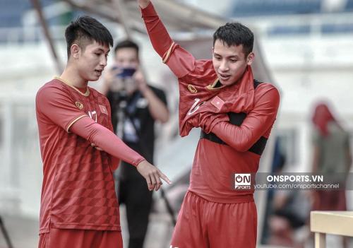 Tin tối (8/12): HLV Park Hang-seo nhận tin cực vui trước trận chung kết -Minh Tú 