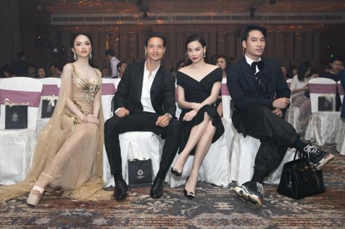 Hoa hậu Hương Giang hội ngộ Kim Lý - Hồ Ngọc Hà ở Đà Nẵng