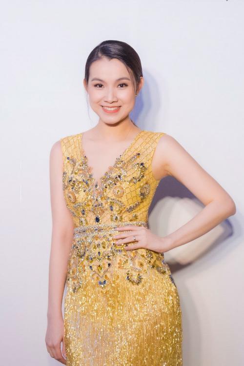 Hoa hậu Thùy Lâm tái xuất xinh đẹp sau 10 năm 'ở ẩn'