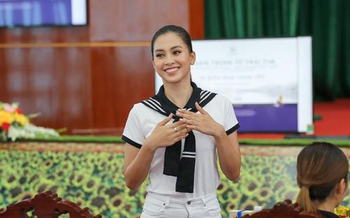 Hoa hậu Tiểu Vy: 30 năm sau vẫn giữ một trái tim ấm áp biết yêu thương, chia sẻ