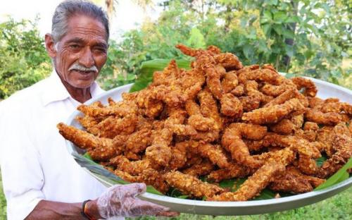 Gặp cụ ông chuyên nấu "siêu to khổng lồ" như Bà Tân Vlog, thành tích khủng gần 5 triệu sub YouTube