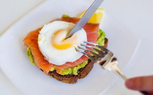 Thỉnh thoảng bỏ ăn sáng có thể giúp bạn thông minh hơn