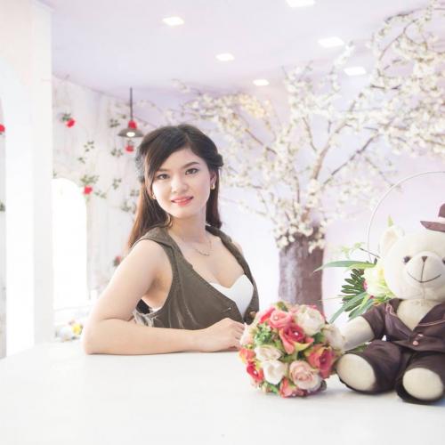 Nàng công nhân quyết định từ bỏ công việc làm thuê để kinh doanh Mỹ Phẩm sau 5 giây.