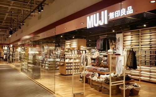 Đế chế "không thương hiệu" Muji chật vật vì những thương hiệu đạo nhái như Miniso