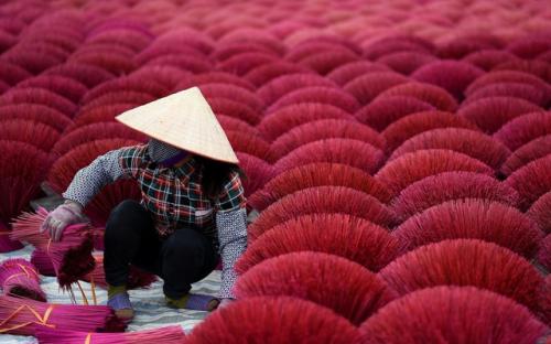 Thắng đậm nhờ thương chiến, Việt Nam vẫn cần "thận trọng" trước những giới hạn chưa thể vượt qua
