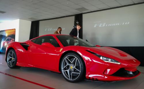Đại gia ngành y tế tiết lộ bổ sung Ferrari F8 Tributo chính hãng vào bộ sưu tập siêu xe đình đám của mình