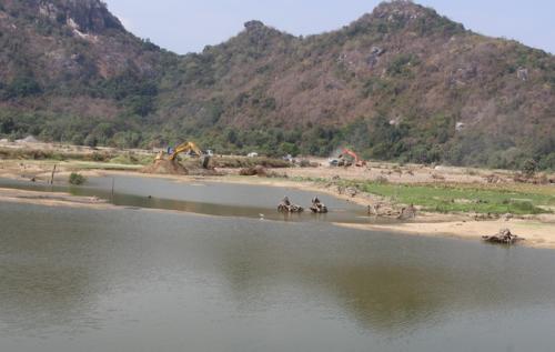 3 học sinh đuối nước trong ngày rằm ngày trung thu khi tắm hồ Soài Check- Văn Minh