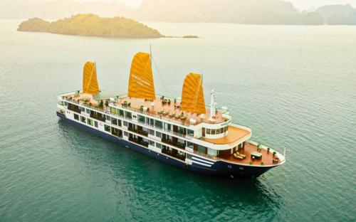 Du thuyền ngủ đêm, xu hướng du lịch mới của người Việt