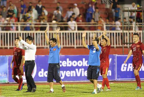 Việt Nam ngược dòng, thắng đậm Triều Tiên