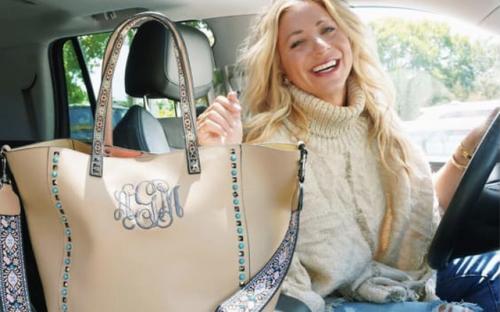 ‘Mỏ vàng’ Instagram: Người thường chỉ nhìn thấy sắt vụn, người ‘không bình thường’ trở thành triệu phú, khác nhau ở cách đăng bài!