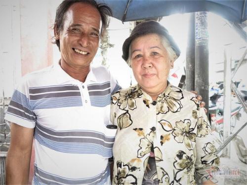 Ăn xong 5 cái bánh xèo không trả tiền, bỏ con lại cho chủ quán -Theo Vietnamnet 