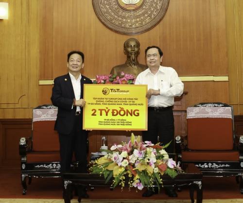 Các doanh nghiệp đầu tiên ủng hộ cho cuộc chiến chống Covid-19 tại miền Trung