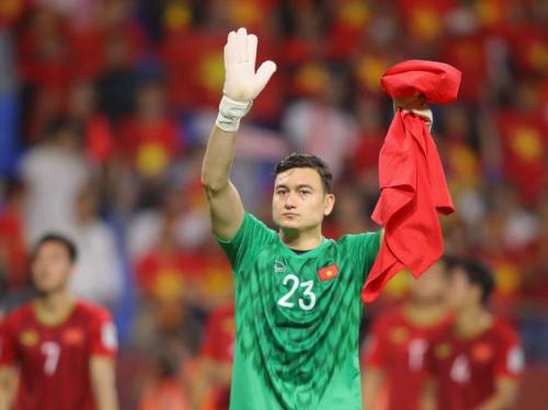 Bại tướng của thầy Park bật mí 3 điểm yếu về Đặng Văn Lâm