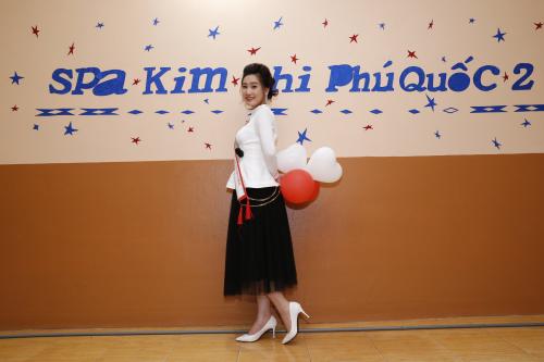 Hành trình từ bỏ ước mơ vào Đại học để phấn đấu trở thành doanh nhân thành đạt của Hoa hậu Áo Dài Kim Chi