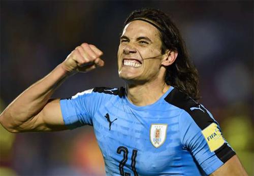 Cavani và Suarez tỏa sáng, Uruguay giữ vững vị trí dẫn đầu