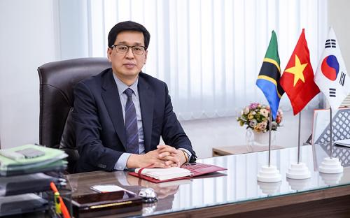 Chủ tịch Tập đoàn EGS: EGS muốn giúp lao động trẻ phát triển nghề nghiệp Ý NHI 11/4/2018