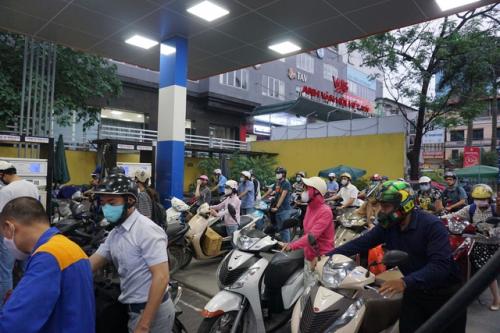 Giá xăng tăng hay giảm vào kỳ điều chỉnh ngày mai?