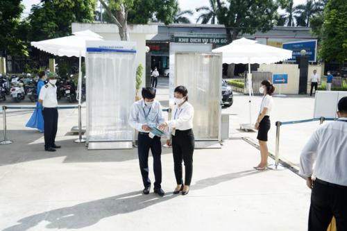 Trực tiếp: Liều vắc-xin nào chữa "trọng bệnh" cho hãng bay quốc gia trong "bão" dịch Covid-19?