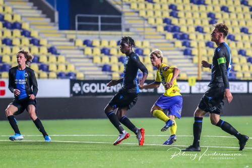 Được đá chính, Công Phượng không thể giúp Sint-Truidense 2 thoát thua -Long Nguyên 