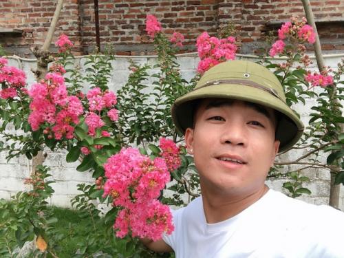 Mê mẩn khu vườn ngập tràn hoa lá của Khánh Thi, Duy Nam, Mai Ngọc