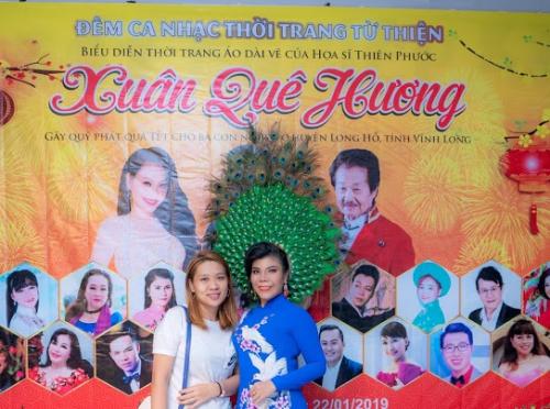 Hoa hậu Doanh nhân Châu Á Kim Oanh bất ngờ xuất hiện tại chương trình ca nhạc thời trang từ thiện Xuân Quê Hương