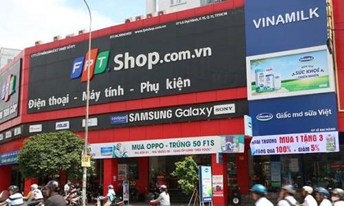 Ông lớn bán lẻ di động đua nhau đi bán rau, sữa