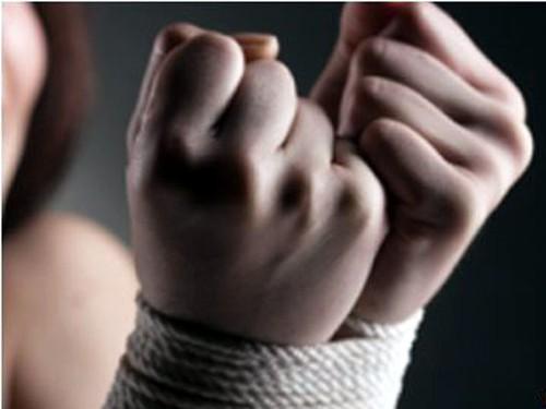 2 kẻ giang hồ bắt cóc, đánh đập con nợ, ép gia đình trả tiền-Chí Tâm - Công Quý 