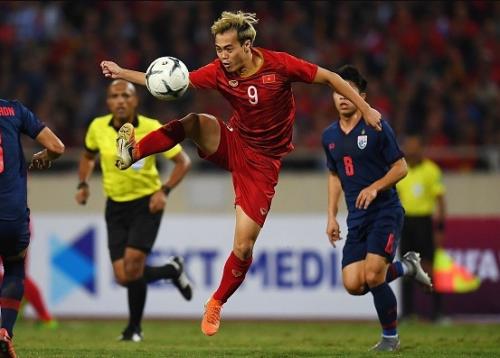 HLV Nishino thừa nhận sự thật đắng lòng về bóng đá Thái Lan