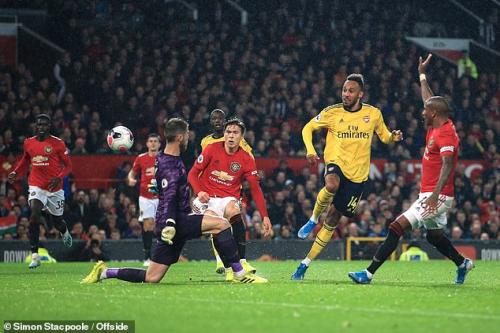 Hòa Arsenal, M.U lập kỷ lục tệ không tưởng ở Premier League -Tú Phạm 