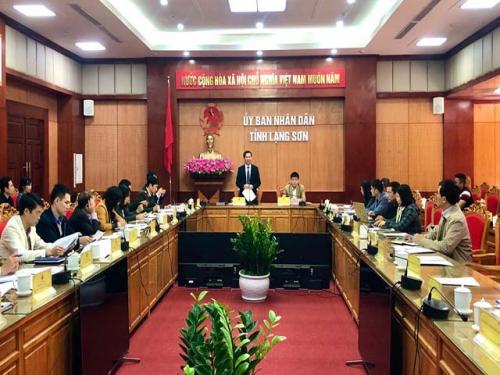 Lạng Sơn: Hơn 3.000 xe hàng hóa thông quan VN - TQ giữa dịch Covid -19-Thanh Phong 