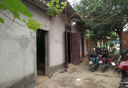 Bé trai hoảng sợ chứng kiến anh 8 tuổi bị kẻ lạ mặt đâm chết