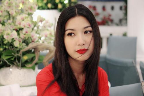 Giữa ồn ào tình cũ hẹn hò Lan Khuê, Á hậu Thúy Vân ẩn ý: 'Phụ nữ bị lừa dối lại càng rực rỡ hơn'