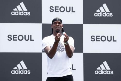 M.U ‘chơi bài ngửa’ vụ Pogba: Đòi cả tiền và người của Juventus - Phạm Tú 