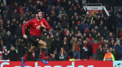 MU thắng nghẹt thở nhờ Fellaini, đoạt vé vào vòng knock-out