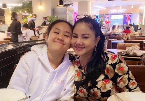 Sao Việt thể hiện tình cảm trong Ngày gia đình