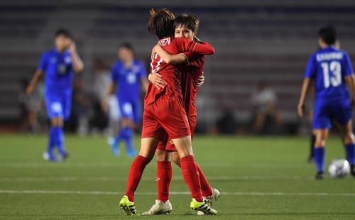 "Vùi dập" Thái Lan, ĐT nữ Việt Nam vô địch SEA Games 30: Sao Việt "treo thưởng" tưng bừng -Thủy Vũ 
