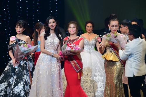 NỮ DOANH NHÂN HÀN QUỐC THANH BÙI BẤT NGỜ ĐOẠT GIẢI HOA HẬU CÓ GƯƠNG MẶT ĐẸP NHẤT TẠI CUỘC THI HOA HẬU VÀ NAM VƯƠNG DOANH NHÂN NGƯỜI VIỆT THẾ GIỚI 2018