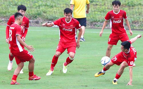 Quế Ngọc Hải: ‘Chưa ai chắc suất dự AFF Cup 2018'
