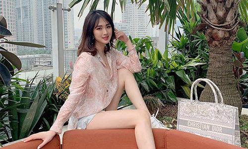 Điểm mặt tiểu thư nhà giàu “bên ngoài xinh đẹp bên trong nhiều tiền”, có người đẹp chuẩn minh tinh