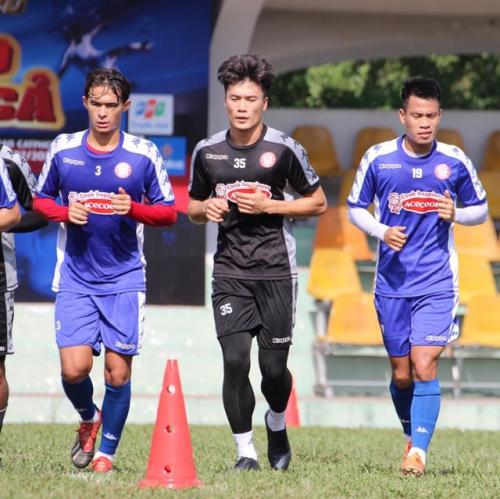 Thủ môn Bùi Tiến Dũng khó tranh suất trở lại đội tuyển Việt Nam