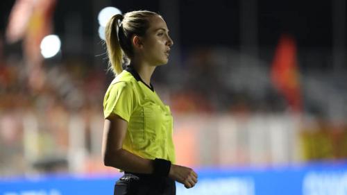 Trọng tài đúng hay sai khi từ chối bàn thắng của ĐT nữ Thái Lan? -Long Nguyên 