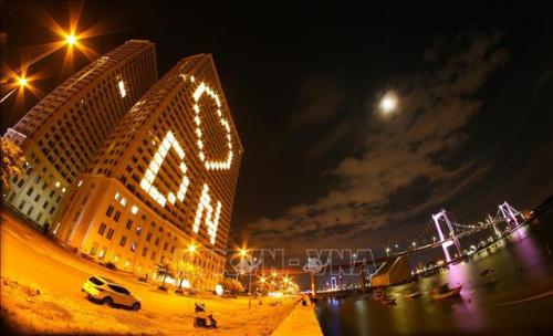 Đà Nẵng thắp sáng những "trái tim khổng lồ" đẩy lùi Covid-19